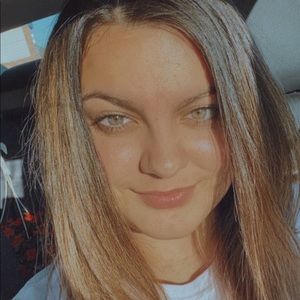 Meet your Posher, Dezra